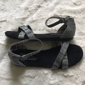 Toms Sandals Youth 5/Women’s 7